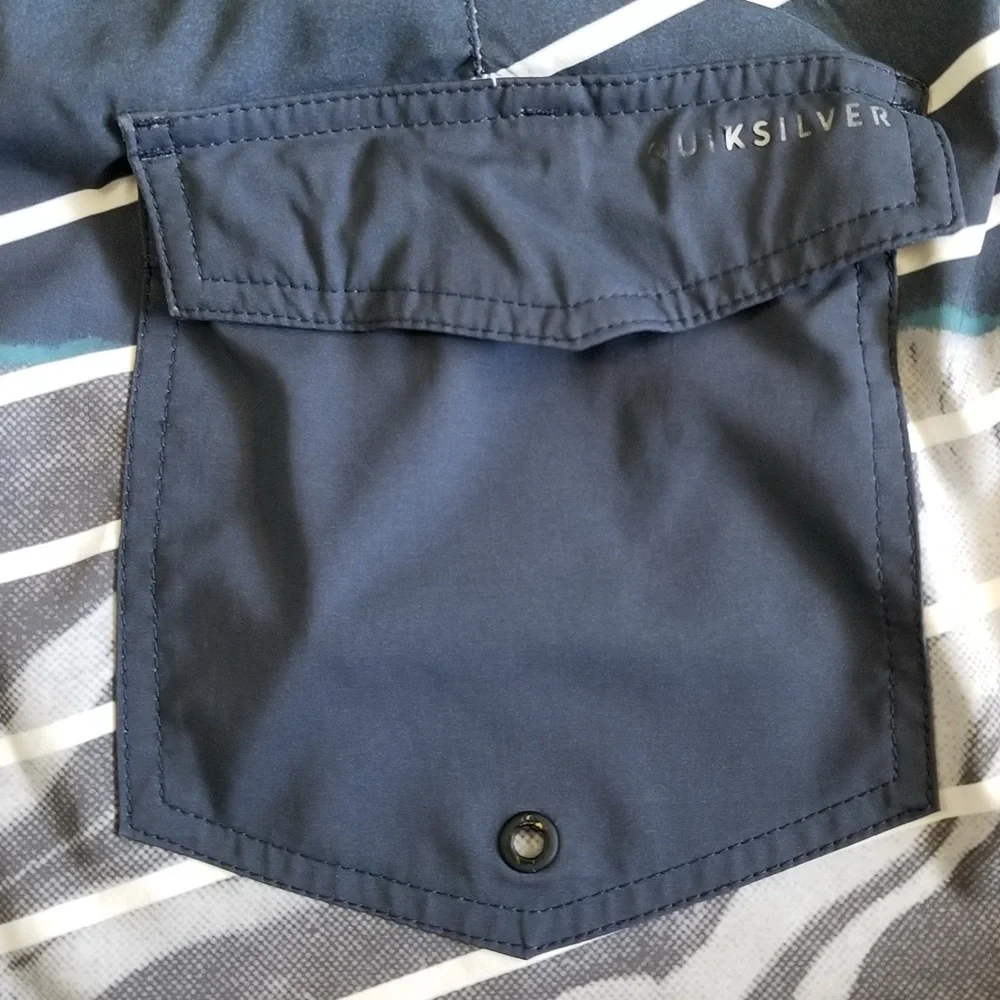 Quiksilver Men's Dryflight Highline Lava Slash Swim Board Shorts‎ Sz. 34